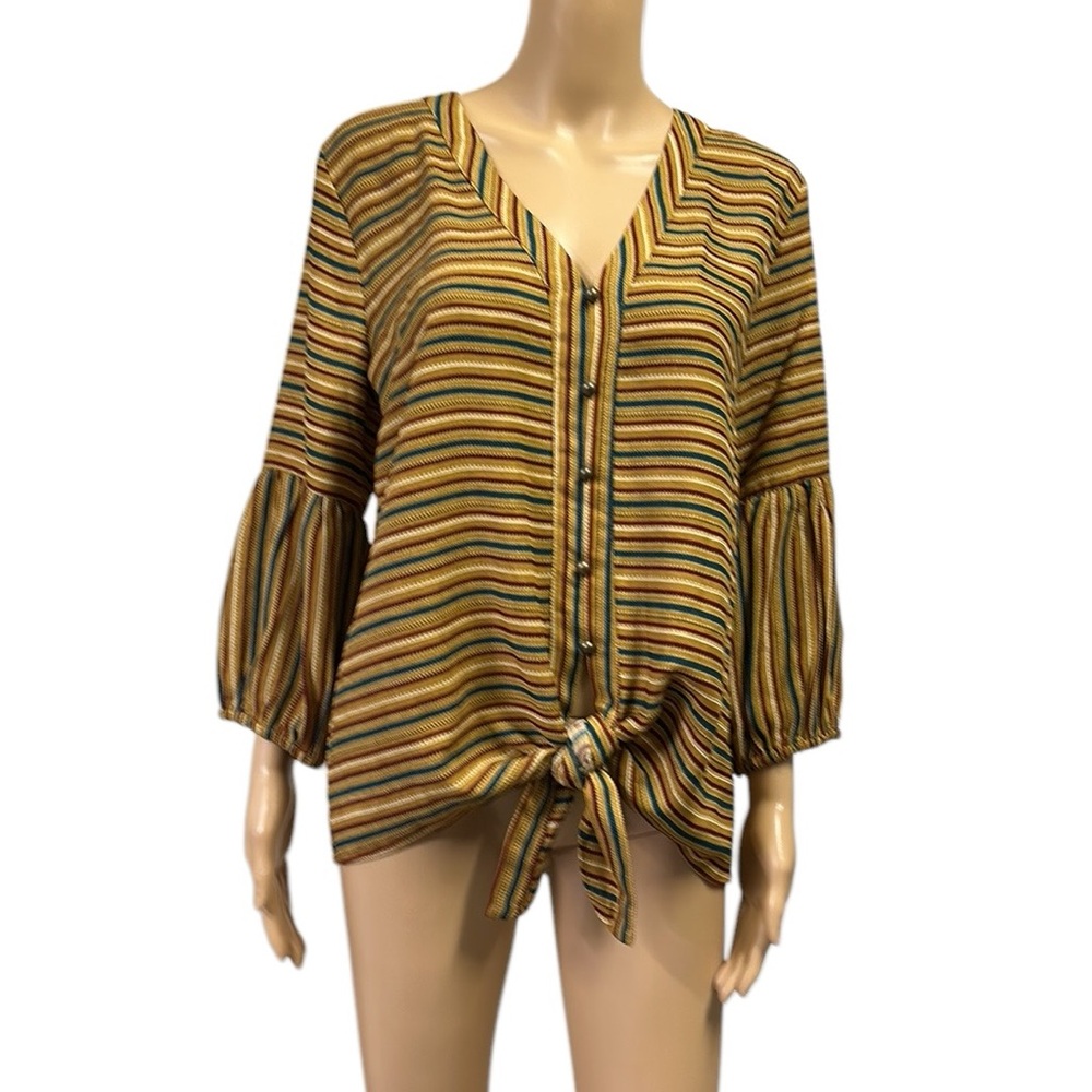 Anthropologie Isla Maude 3 Quarter Sleeve V Neck Faux Button Tie Front Blouse M